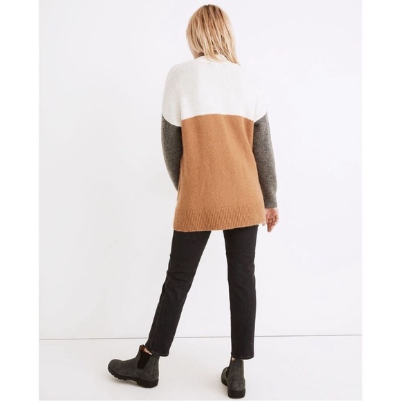 Madewell Allston Double-Button Cardigan Sweater in Colorblock - Picture 2 of 9